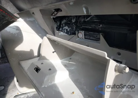 2016 Chrysler Town & Country Touring из США, поврежденный, VIN 2C4RC1BG8GR292205